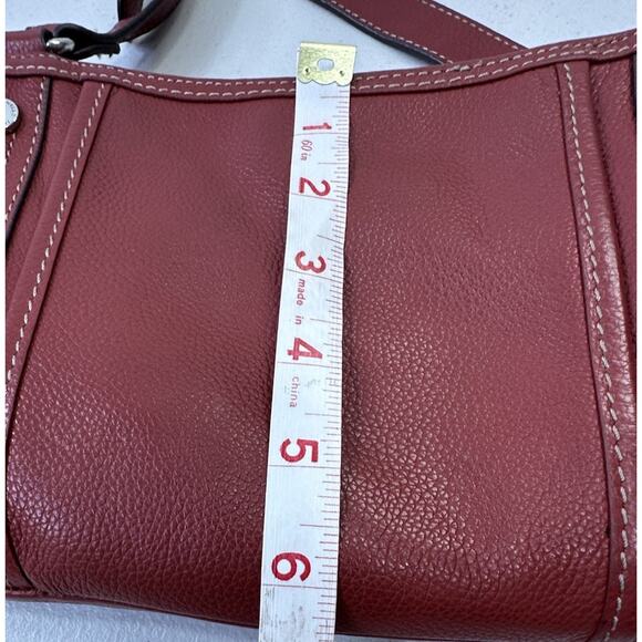 Tignanello Red Pebble Leather Crossbody Bag Built in Organizer Wallet Purse - Picture 4 of 15